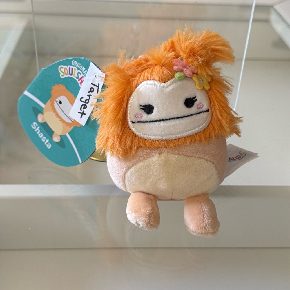 Shasta Clip Squishmallow (US Target)